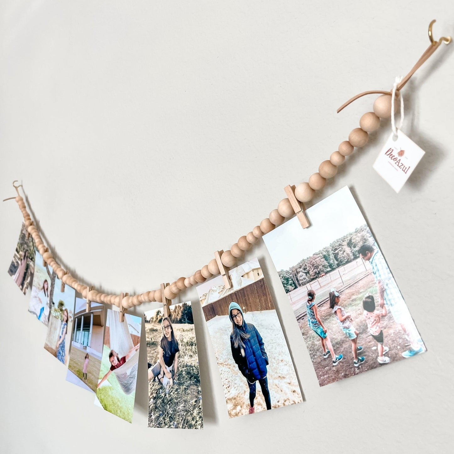 Photo display with 8 clothespins - Deco Azul